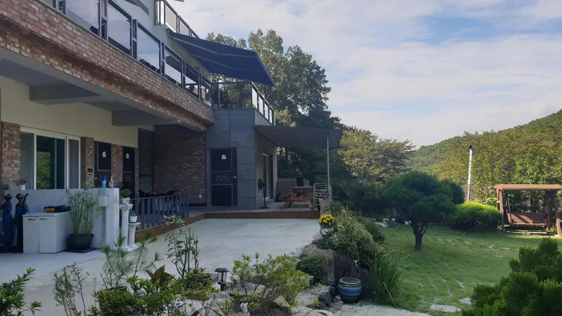 [Ulju, Ulsan] Grass yard pension 102 next to Daewunsan valley 9