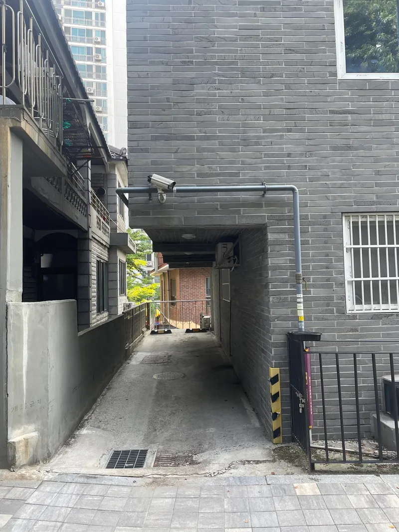 [Guro, Seoul] 3rd floor villa with a beautiful cafe and rooftop terrace in the forest area, no management fee. 12