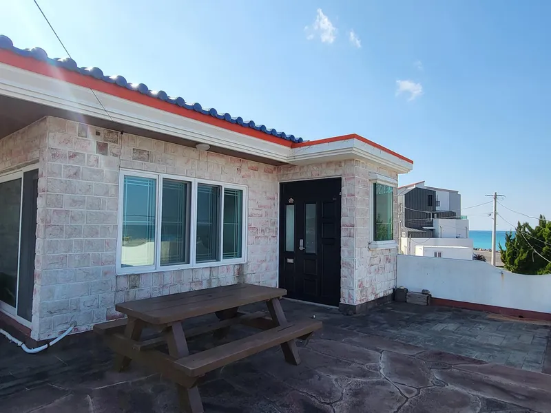 [Hallim, Jeju][Jeju Hyeopjae] Ocean view single-family home in front of Hyeopjae Port #2nd floor only 16