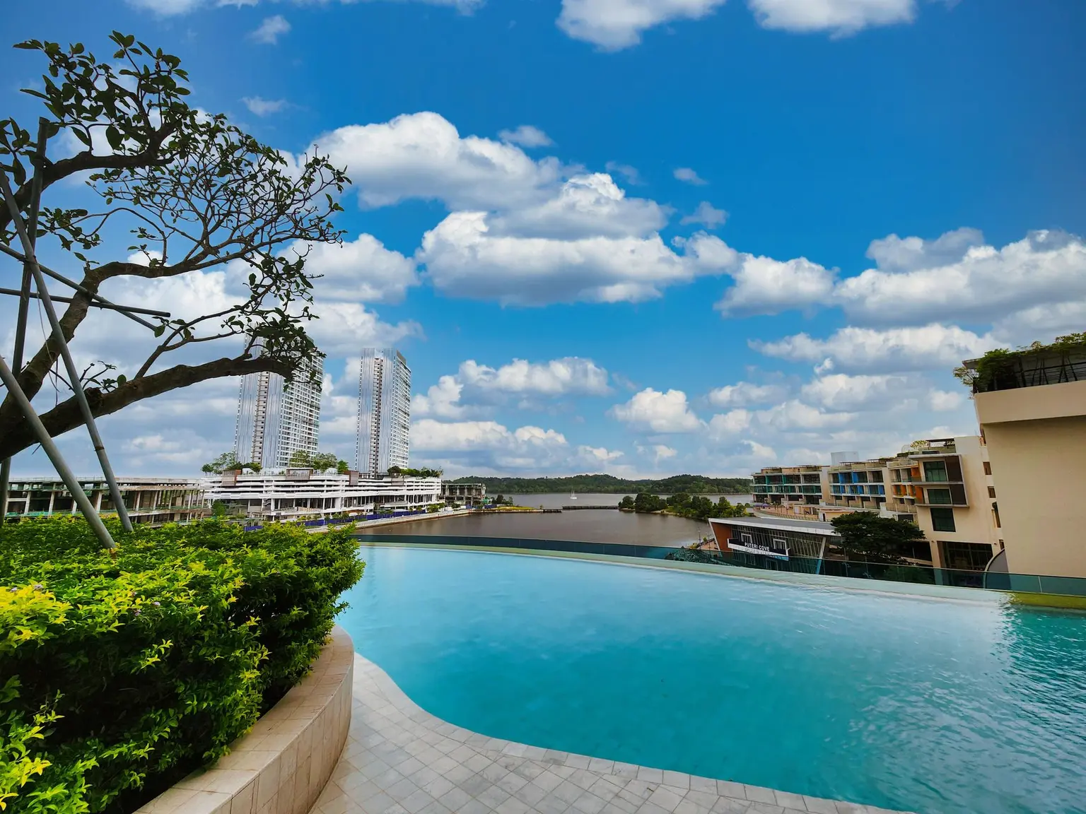 Malay_Johor Bahru Pinetree Resort_3 Bedroom D🍽️Breakfast Included #Puteri Harbour - main image