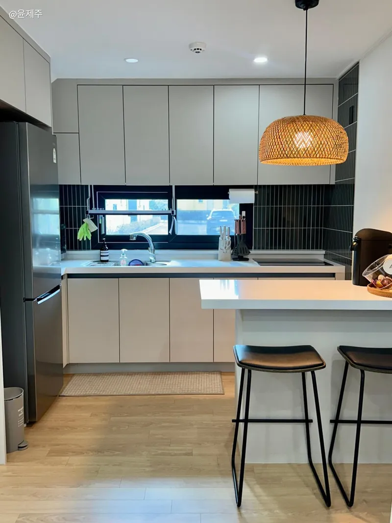 [Namwon, Seogwipo] A newly built two-story two-room detached house with an outdoor bathtub overlooking the rice fields on the 4th Olle Trail 33