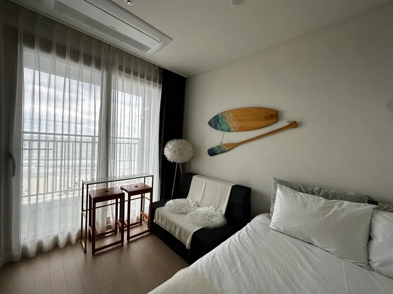 [Yangyang] 30-second walk to the beach / Frontal ocean view / Atmospheric accommodation with the sound of waves right in front 12