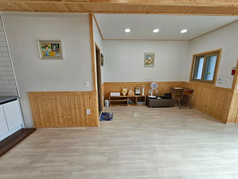 [전남 강진] 산바로아래에 위치한 공기좋은 원룸펜션 #산 #일주일전용 6