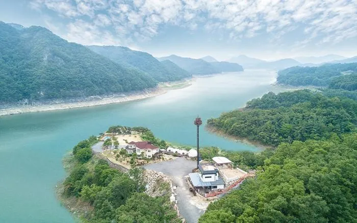 [충북 제천] 청풍호가 바로앞에 보이는 펜션 #물병 21