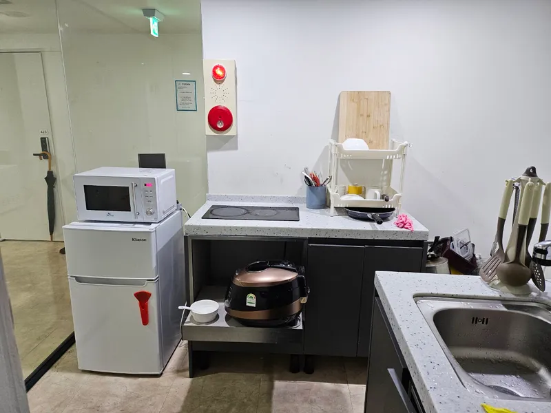 [서울 서대문] 신촌역 이대 연세대 매우 가까운 깨끗하고 프라이빗 원룸텔 7