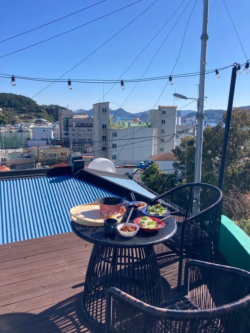 [Tongyeong] Ocean view Gangguan view Seopirang Park rooftop and independent house with sculpture yard 28