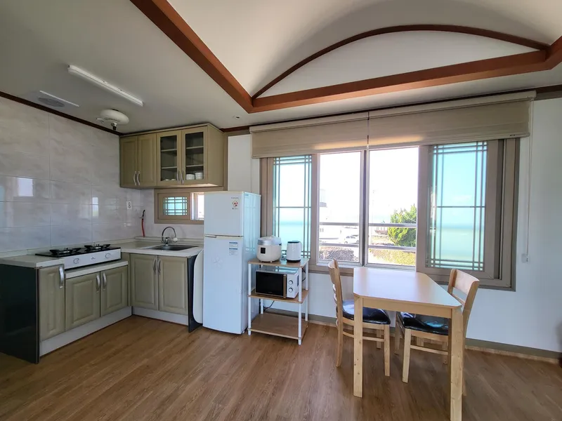 [Hallim, Jeju][Jeju Hyeopjae] Ocean view single-family home in front of Hyeopjae Port #2nd floor only 8