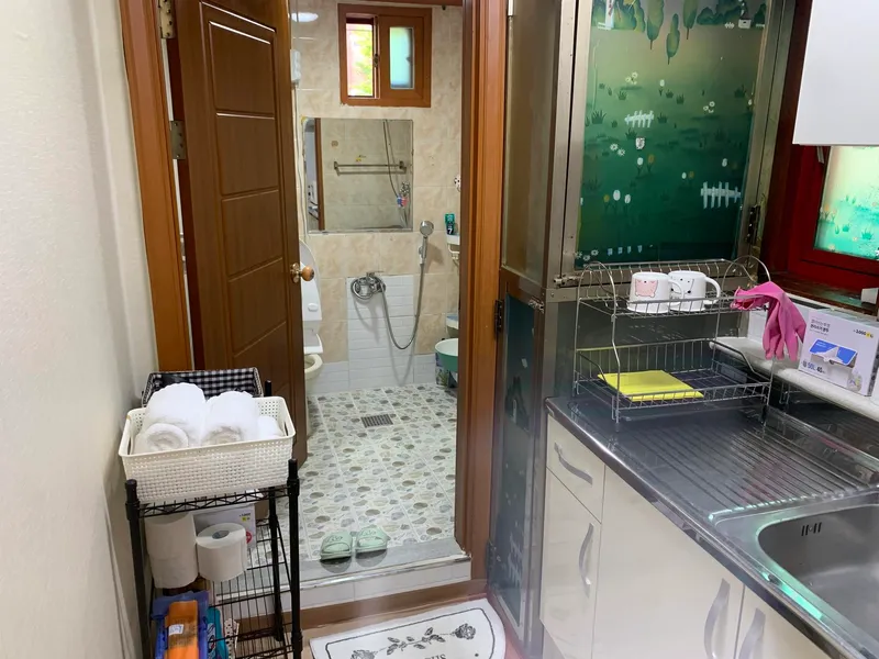 [Ansan] 7 minutes walk from Sari Station Fully-option accommodation requested by Hanyang University exchange students 9