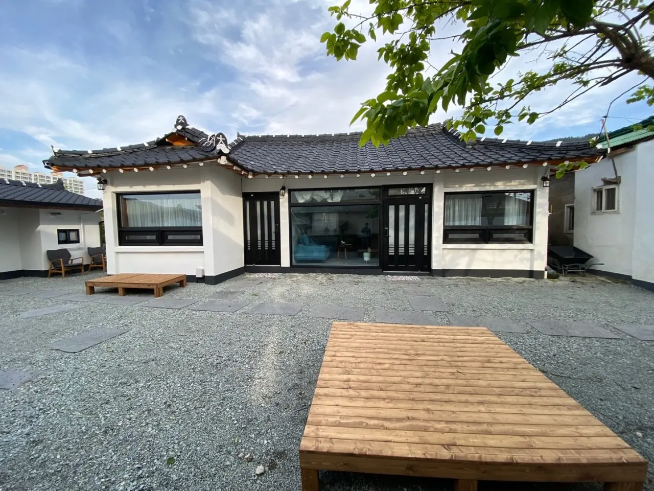 Jindo, Jeollanam-do A quiet rural village Hanok house with an Instagram-worthy yard #SkyRoom - main image