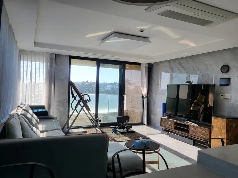 [Seongsan, Seogwipo] Premium three-room duplex in front of the sea 2