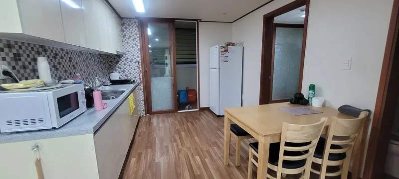 [서귀포 표선] 표선해수욕장 차로 5분거리 투룸아파트 2층 4