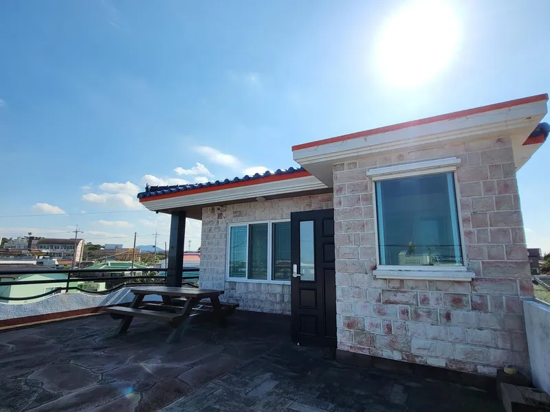 [Hallim, Jeju][Jeju Hyeopjae] Ocean view single-family home in front of Hyeopjae Port #2nd floor only 15