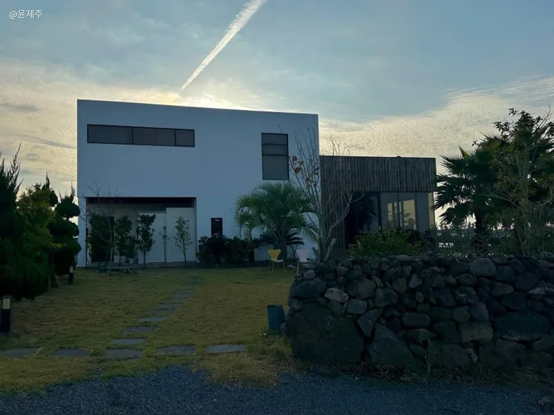 [Aewol, Jeju] Private space with a view of the sea and Mt. Halla in the West Village, pets allowed 4