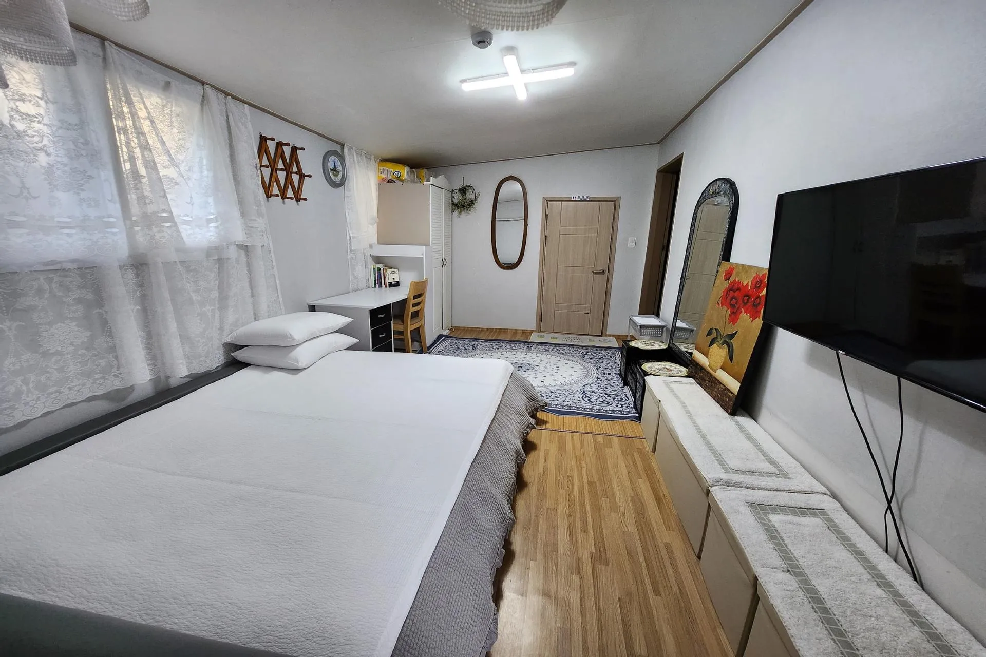 Gundong-myeon Country One-Bedroom House