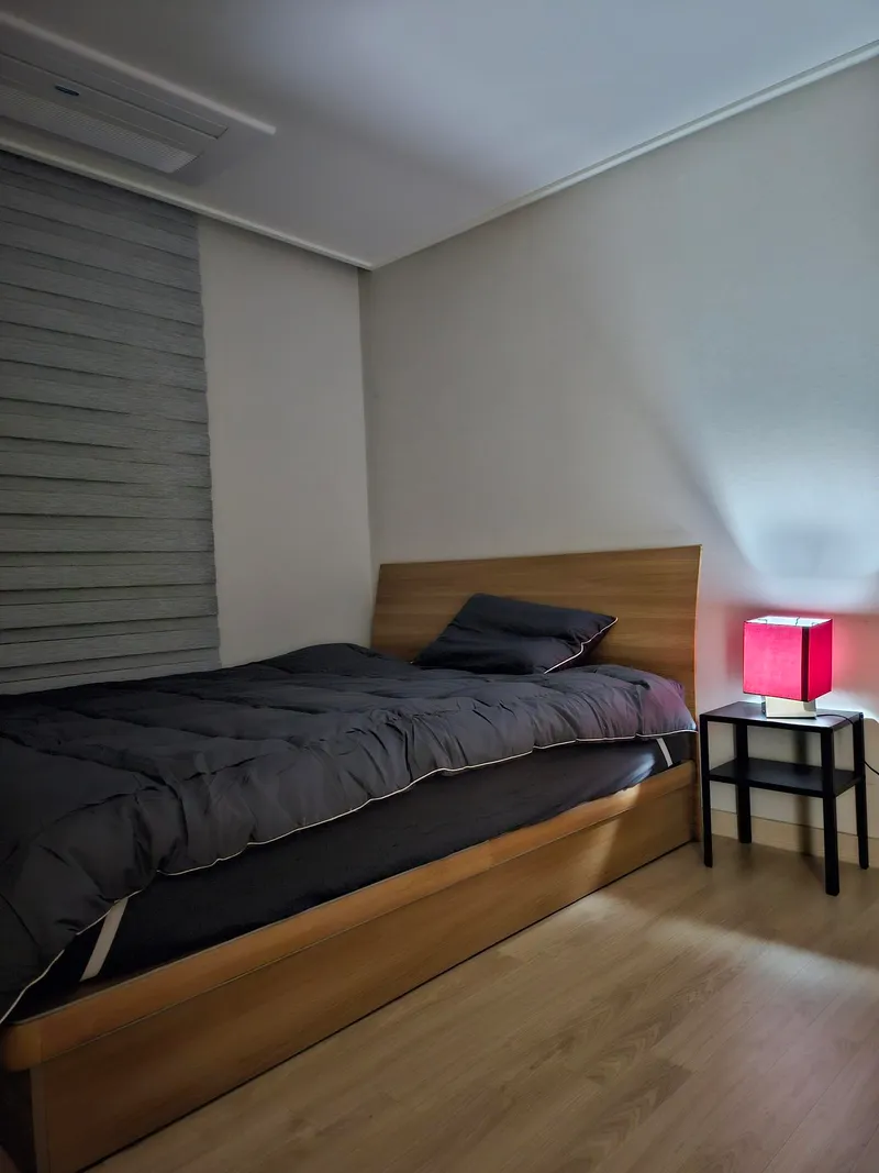 [Yeongpyeong-dong, Jeju] 47 pyeong three-room, spacious living room officetel #Easy access to Jeju City 29