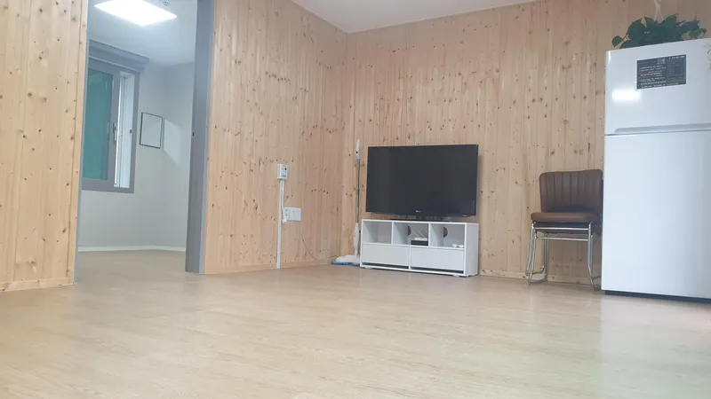 [울산 울주] 대운산 계곡 옆에 있는 잔디마당 펜션 202호 4