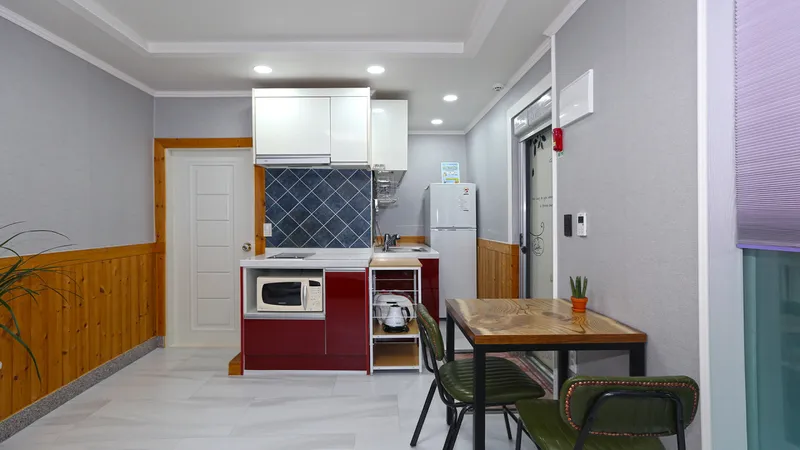 [Gurye] A neat and clean pension with a great view of the Seomjin River in front #Byeolbang 6