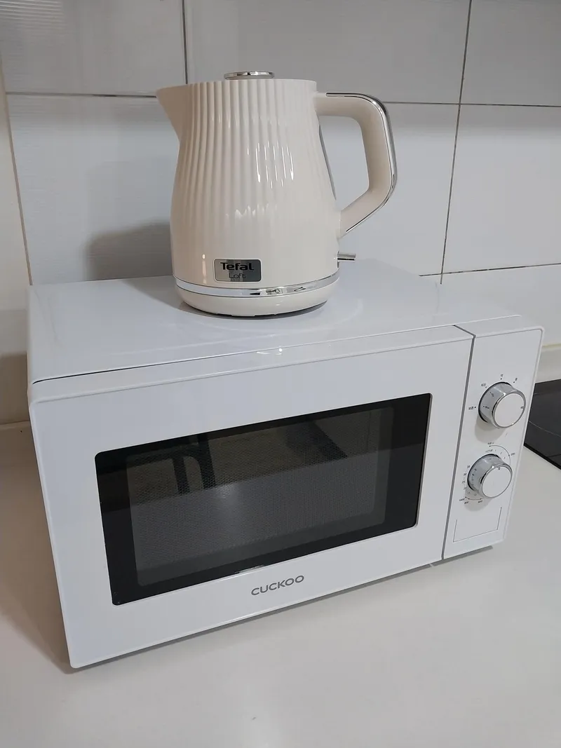 [Seocho, Seoul] 3-minute walk from Gangnam Station Exit 5, clean officetel with large floor space 23