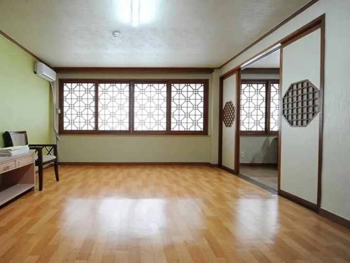 [Gurye] A 20-pyeong pension with a pleasant environment and the atmosphere of an old-fashioned log cabin 8