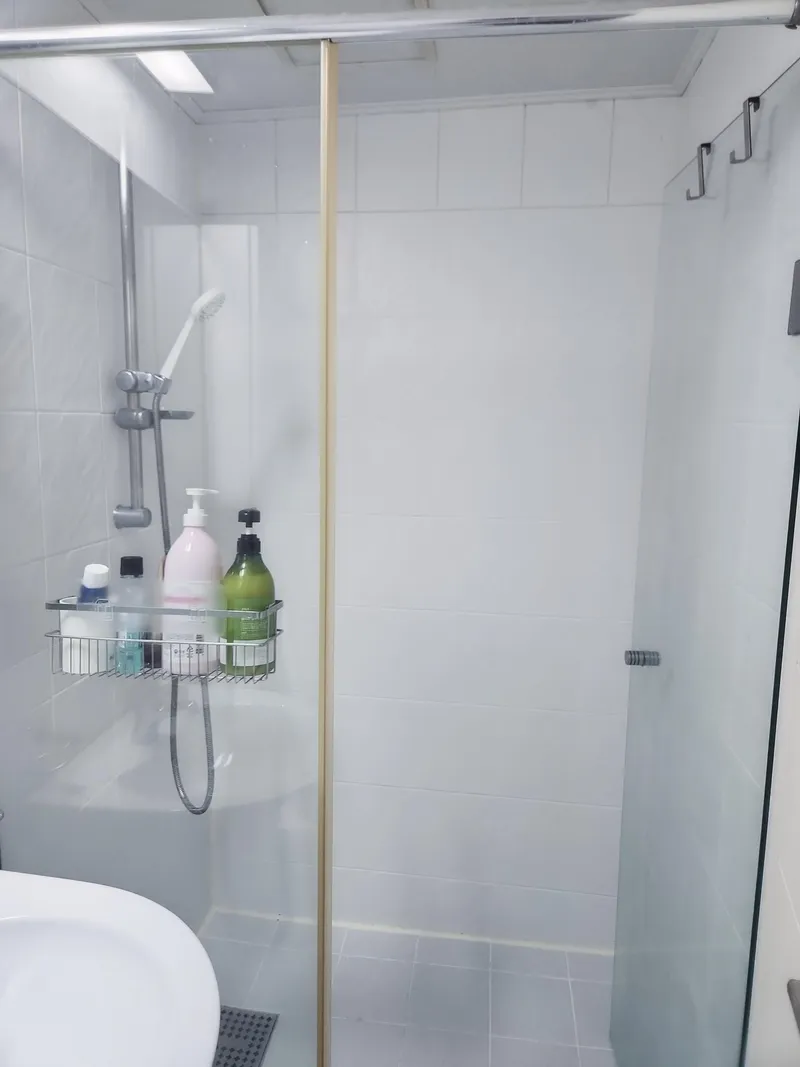 [Gangnam, Seoul] Studio Apartment, 30-second walk from Yeoksam Station # Prime location right next to Yeoksam Station (Line 2) 3