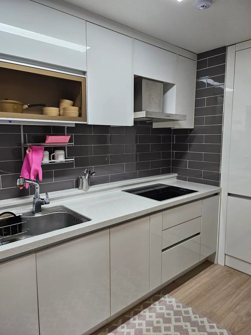 [Yeongpyeong-dong, Jeju] 47 pyeong three-room, spacious living room officetel #Easy access to Jeju City 12