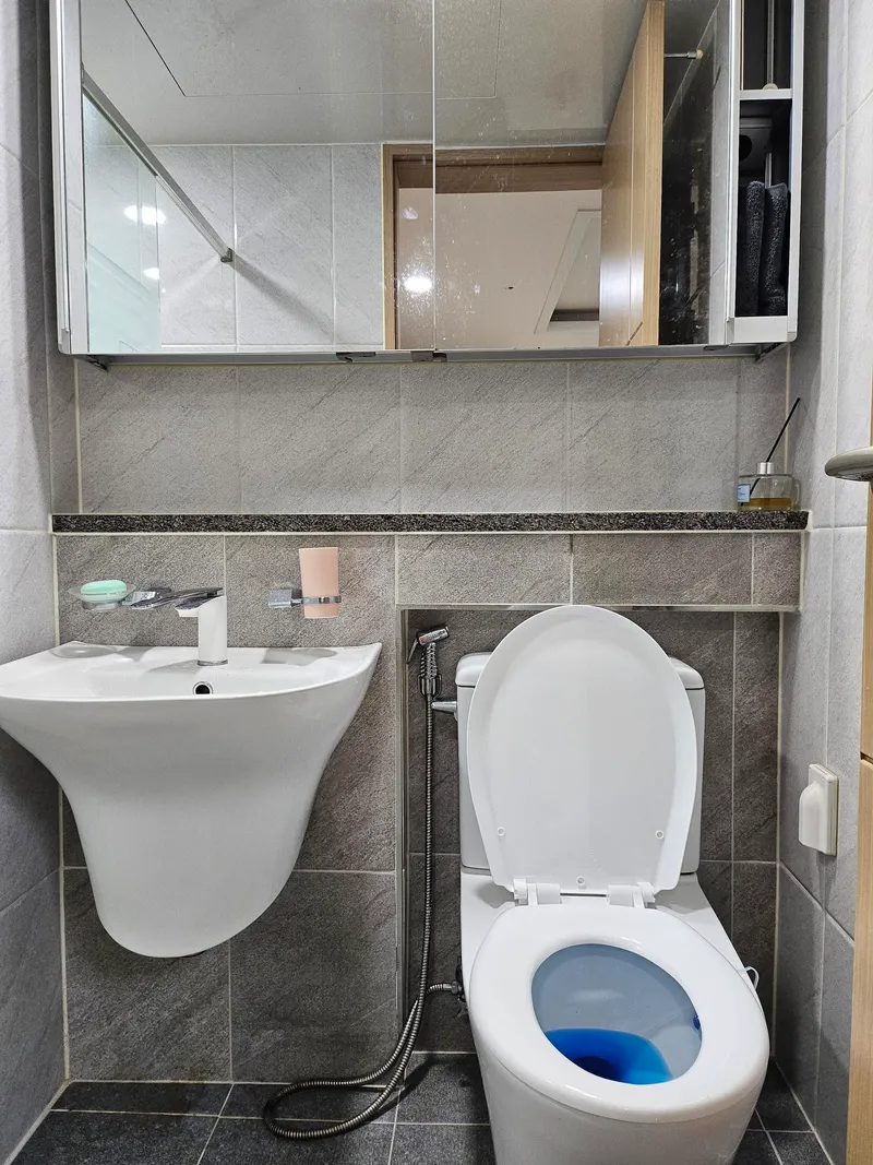 [Yeongpyeong-dong, Jeju] 47 pyeong three-room, spacious living room officetel #Easy access to Jeju City 32
