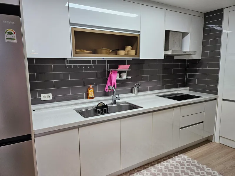 [Yeongpyeong-dong, Jeju] 47 pyeong three-room, spacious living room officetel #Easy access to Jeju City 6