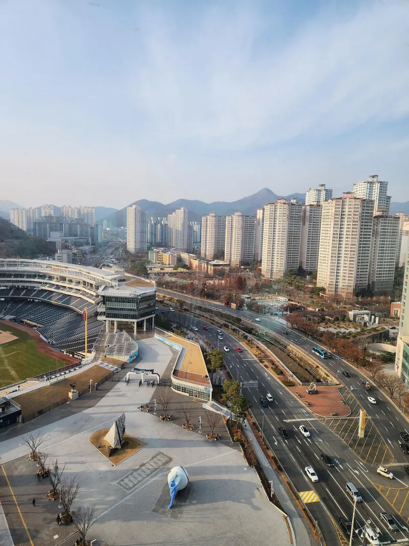 [Changwon] Newly built state-of-the-art accommodation with a view of the baseball field 15