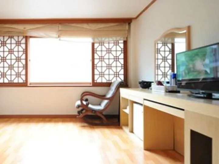[Gurye] A comfortable environment and an old-fashioned log cabin atmosphere pension #Ondol A 2