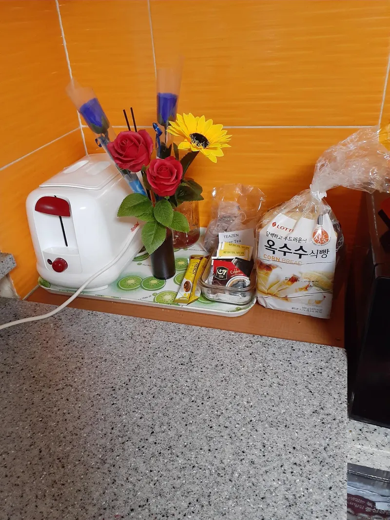 [서울 강남] 신사역 인근 여성전용 고시텔 6