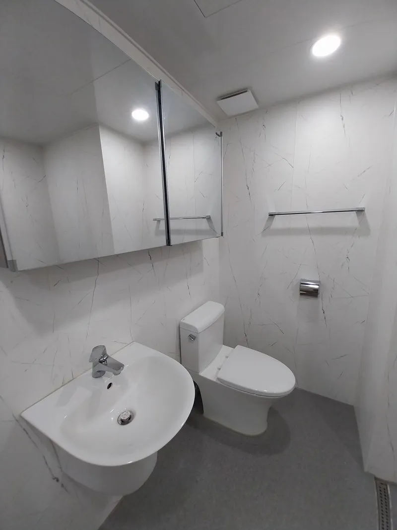 [Seocho, Seoul] 3-minute walk from Gangnam Station Exit 5, clean officetel with large floor space 4