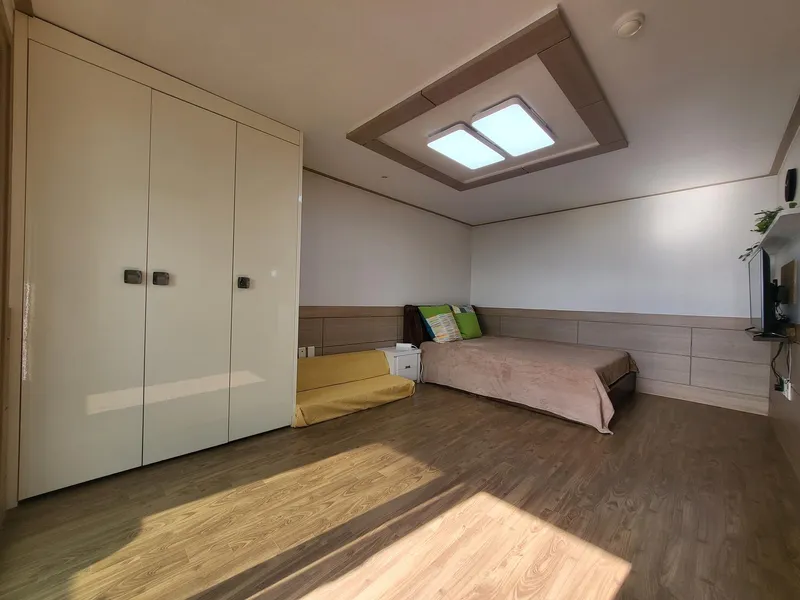 [Gangjeong-dong, Seogwipo] 14 Pyeong (actual size), 2 Balconies, a true 1.5-room apartment with ocean view at the price of a studio, excellent transportation 23