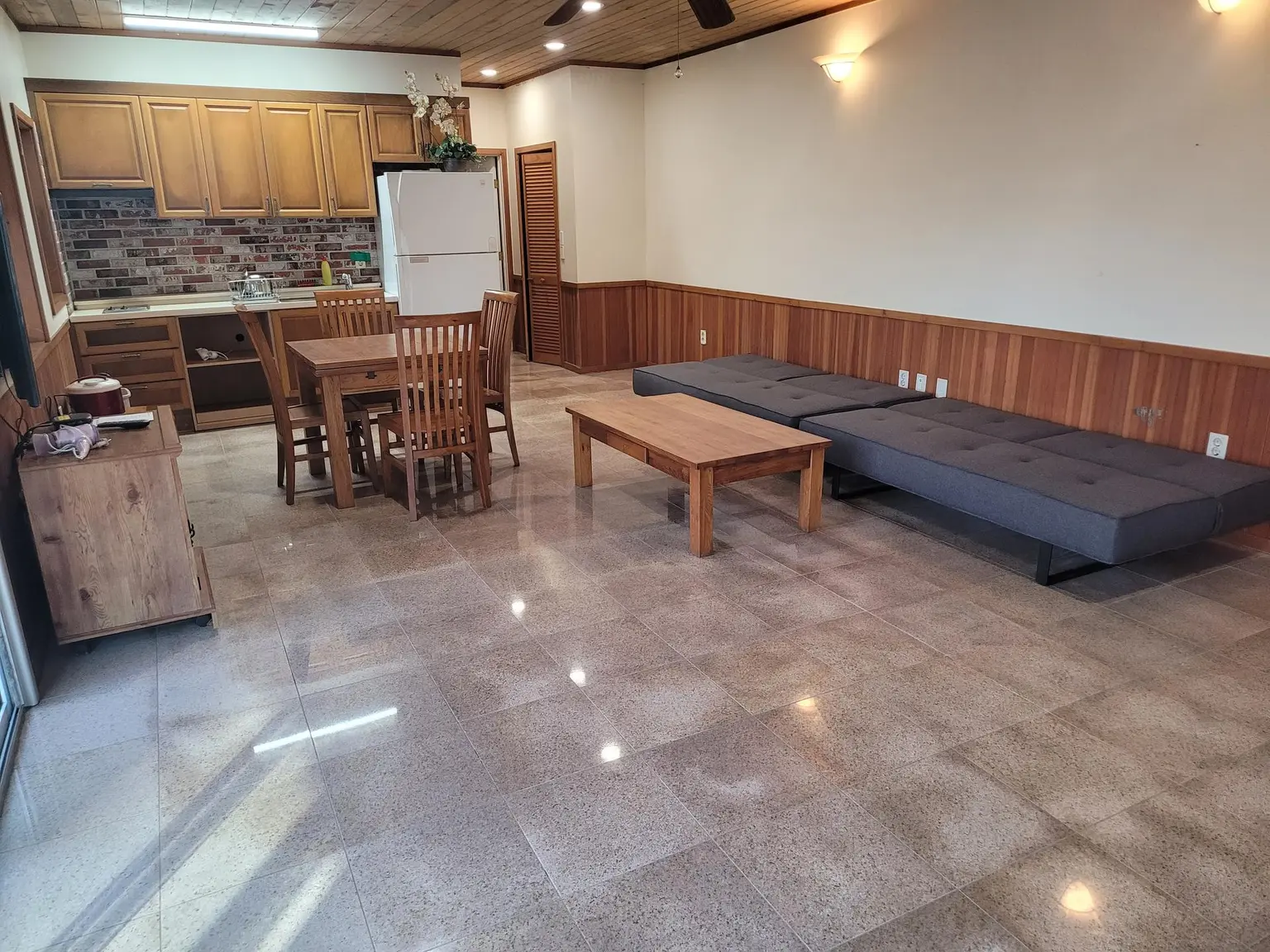 강원 평창 봉평면 휘닉스파크 차량 5분 거리 28평형 펜션 A1동 - main image