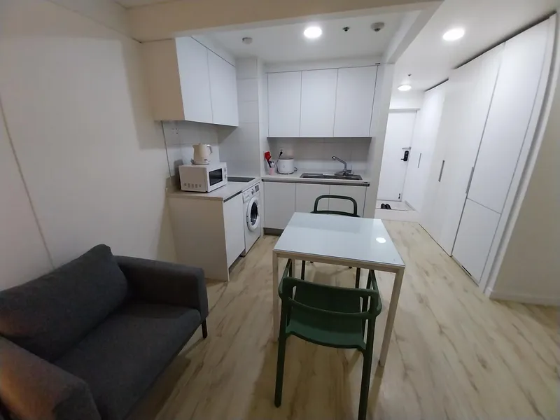 [Seocho, Seoul] 3-minute walk from Gangnam Station Exit 5, clean officetel with large floor space 12