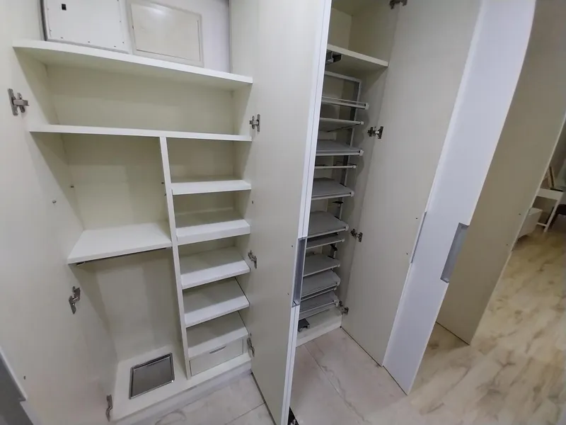 [Seocho, Seoul] 3-minute walk from Gangnam Station Exit 5, clean officetel with large floor space 28