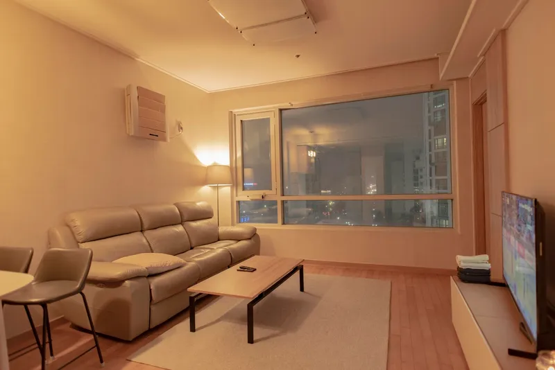 [Bucheon] 3-room apartment 1 minute from Sinjung-dong Station 3