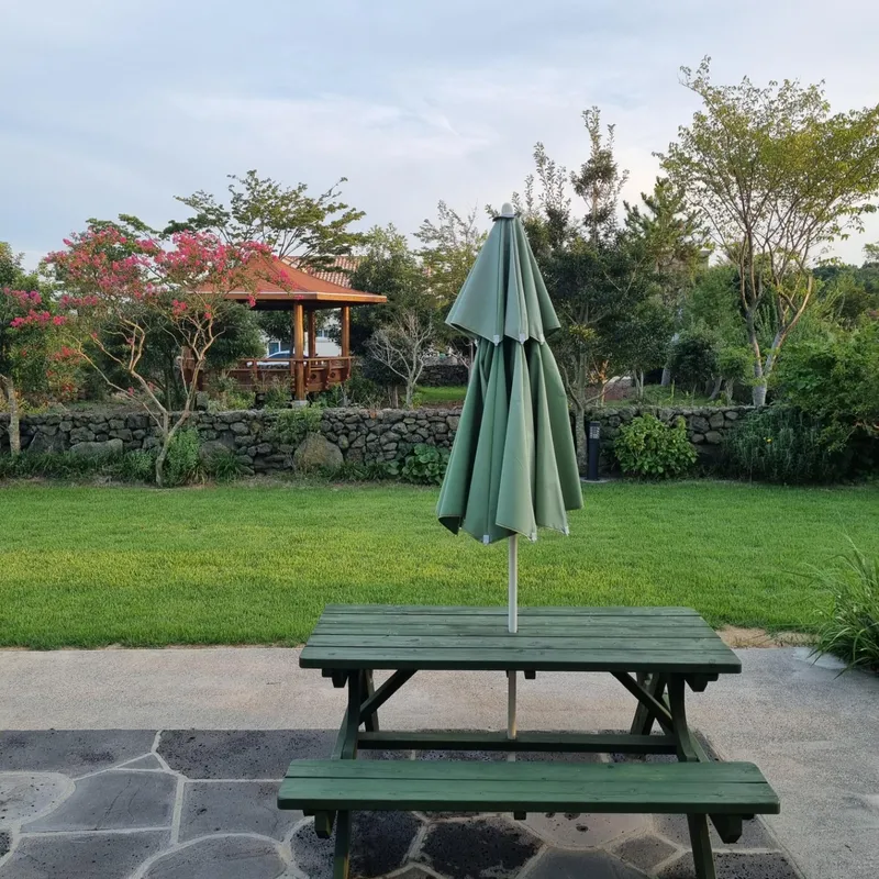 [Gujwa, Jeju] #Beautiful 2-story detached house with stone wall and lawn garden (Hydrangea) 6