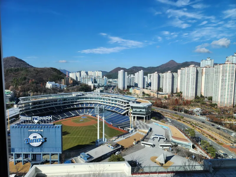 [Changwon] Newly built state-of-the-art accommodation with a view of the baseball field 13