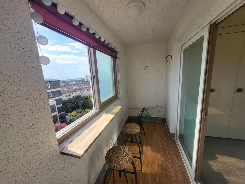 [Gangjeong-dong, Seogwipo] 14 Pyeong (actual size), 2 Balconies, a true 1.5-room apartment with ocean view at the price of a studio, excellent transportation 27