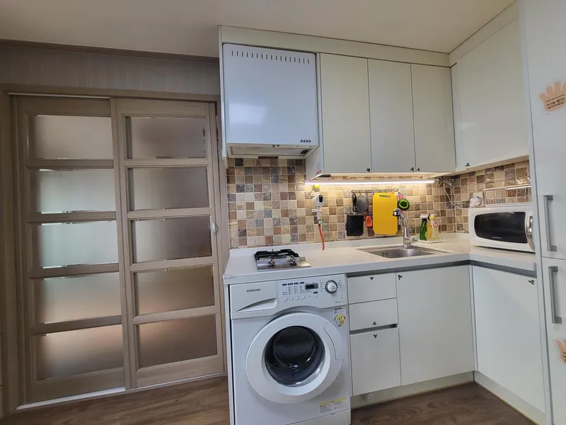 [Gangjeong-dong, Seogwipo] 14 Pyeong (actual size), 2 Balconies, a true 1.5-room apartment with ocean view at the price of a studio, excellent transportation 4