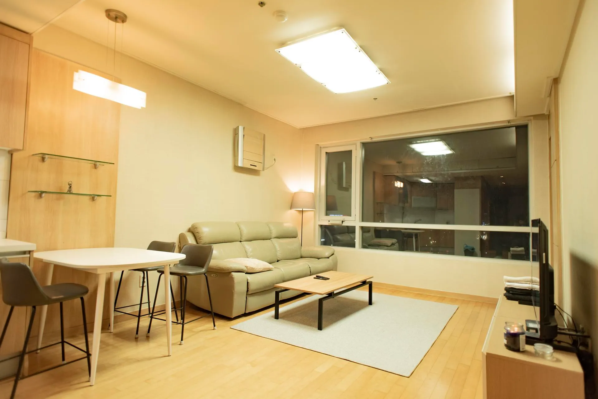 Jung-dong 3-Room Efficiency Apartment
