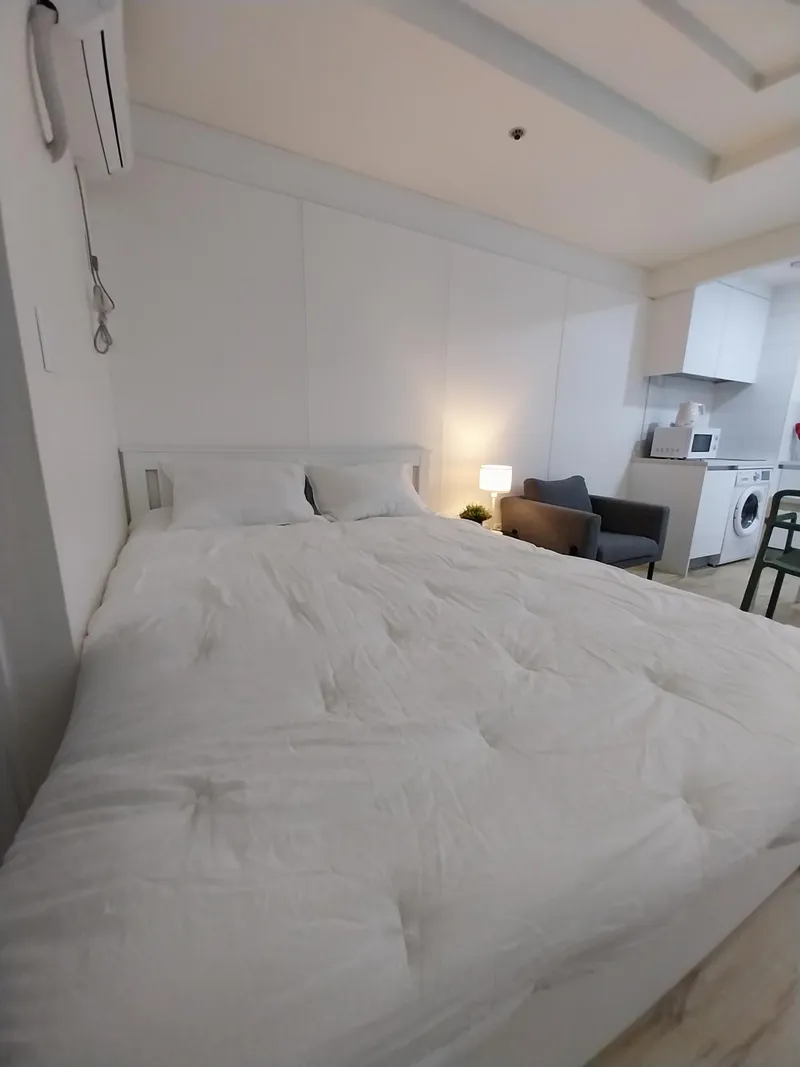 [Seocho, Seoul] 3-minute walk from Gangnam Station Exit 5, clean officetel with large floor space 11