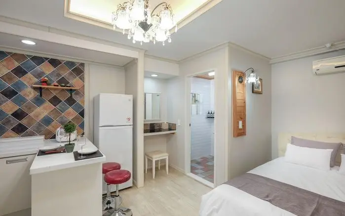 Jeonnam Gurye A view pension overlooking Piagol Valley and Seomjin River #Osolgil - main image