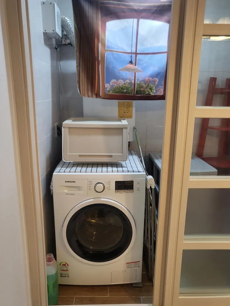 [Songpa, Seoul] 2 minutes walk from Songpanaru Station on Line 9, very close to the station 34