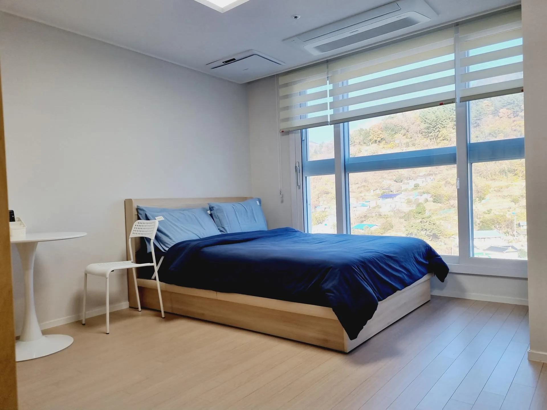 Yeondeung-dong One-Bedroom Apartment