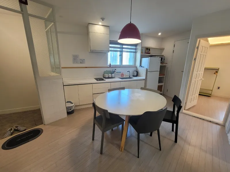 [Jung-gu, Seoul] Room 301 within 15 minutes walk from Namsan Park/Myeongdong/Seoul Station/Namdaemun Market 9