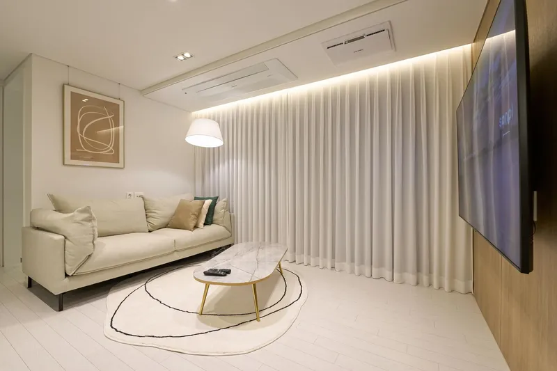 [Gangdong, Seoul] 5F Myeongil Station area luxury full option 6