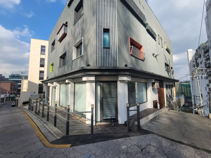 [Jung-gu, Seoul] Room 201, within 15 minutes walk from Namsan Park/Myeongdong/Seoul Station/Namdaemun Market 12