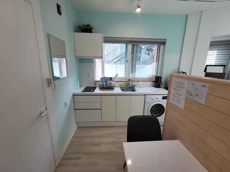[Jung-gu, Seoul] Room 204, within 15 minutes walk from Namsan Park/Myeongdong/Seoul Station/Namdaemun Market 8