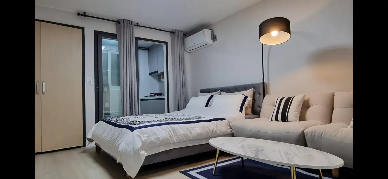 Jeonbuk Jeonju walkable House 1BR & sleeps 2 Junghwasandong (one room) Stay Andamiro 01 Cover Photo